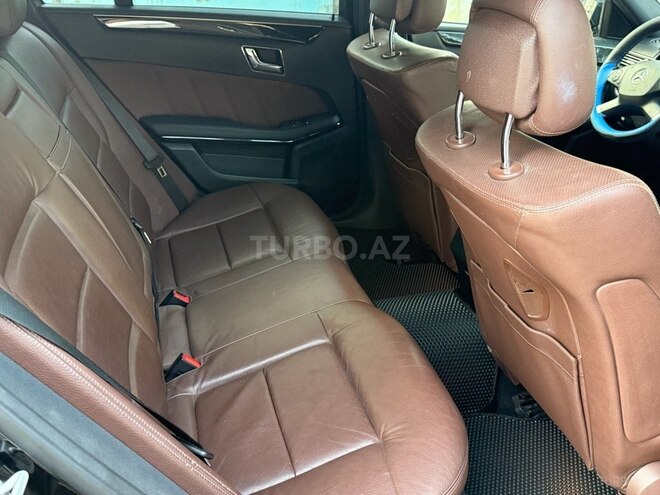 Mercedes E 250 2009, 289,221 km - 2.1 l - Bakı