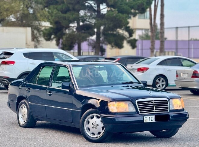 Mercedes E 220 1994, 435,500 km - 2.2 л - Bakı