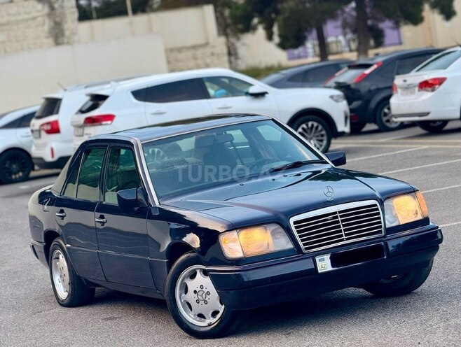 Mercedes E 220 1994, 435,500 km - 2.2 л - Bakı