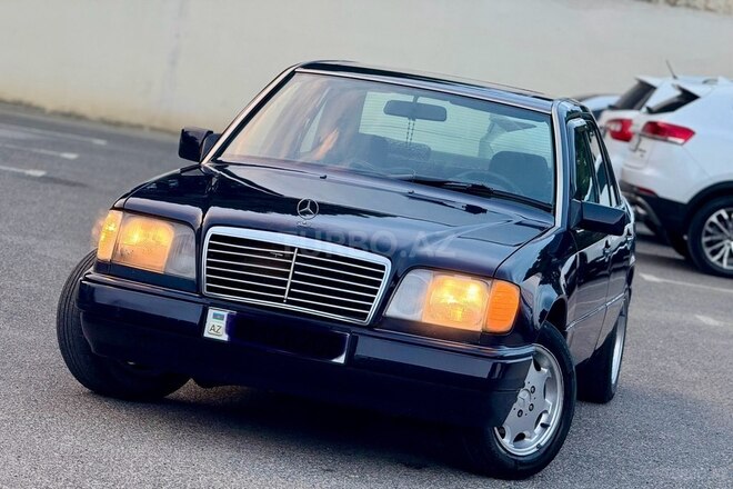 Mercedes E 220 1994, 435,500 km - 2.2 л - Bakı