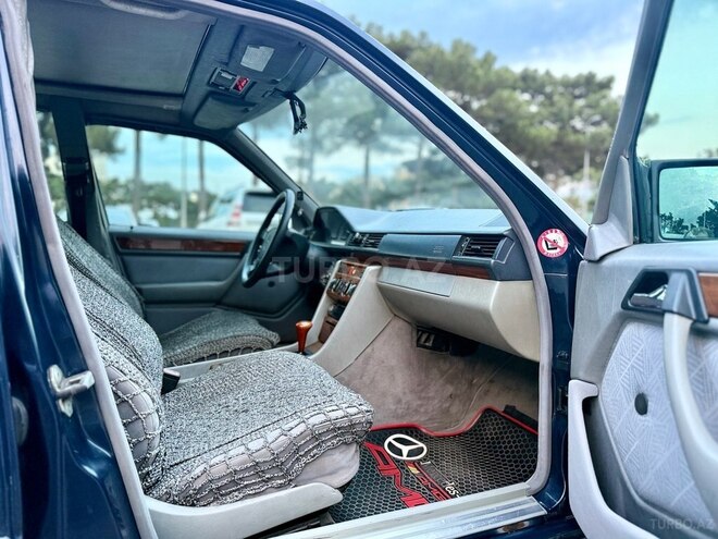 Mercedes E 220 1994, 435,500 km - 2.2 л - Bakı