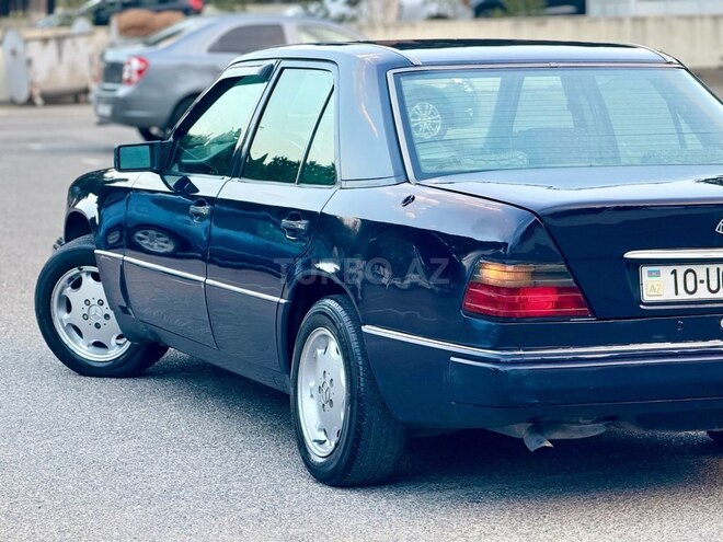 Mercedes E 220 1994, 435,500 km - 2.2 л - Bakı