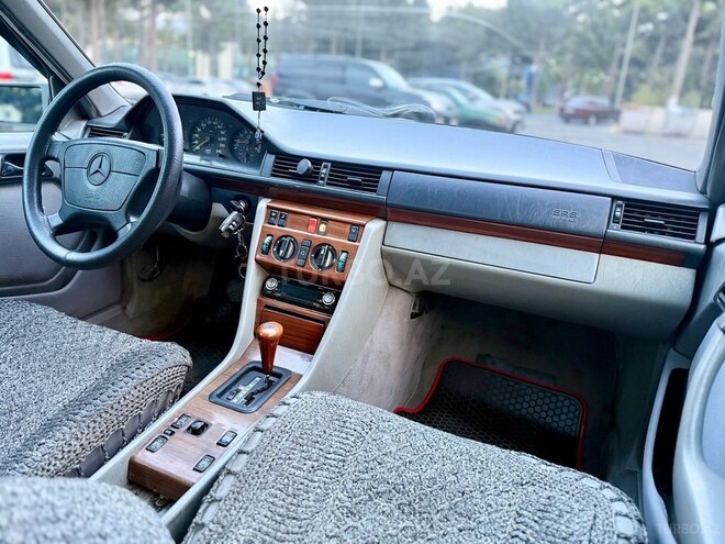 Mercedes E 220 1994, 435,500 km - 2.2 л - Bakı