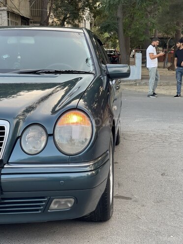 Mercedes E 240 1998, 500,000 km - 2.4 l - Bakı