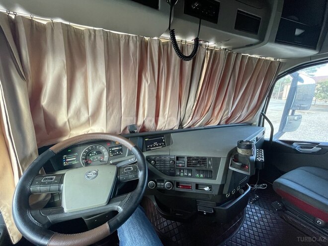 Volvo 460 2015, 1,150,000 km - 12.0 l - Bakı