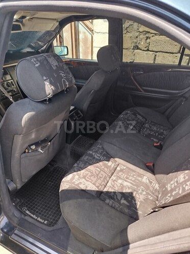 Mercedes E 240 1998, 322,350 km - 2.4 l - Bakı