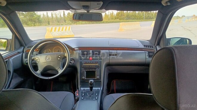 Mercedes E 220 2000, 354,000 km - 2.2 l - Kürdəmir