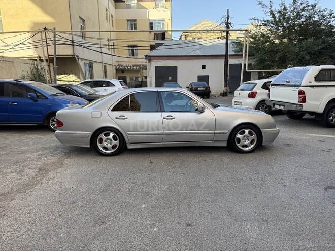 Mercedes E 320 2001, 275,000 km - 3.2 l - Bakı