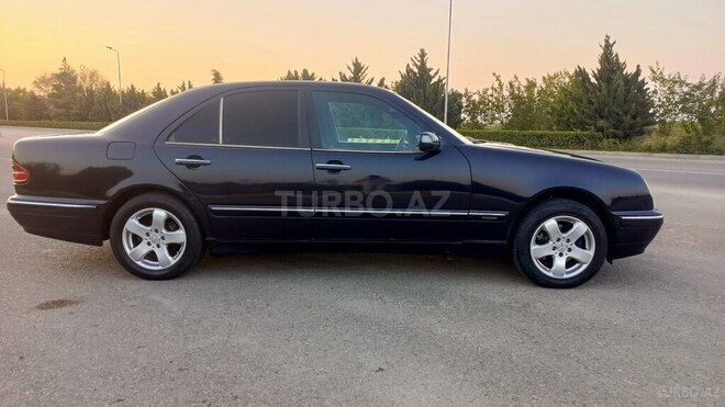 Mercedes E 220 2000, 354,000 km - 2.2 l - Kürdəmir