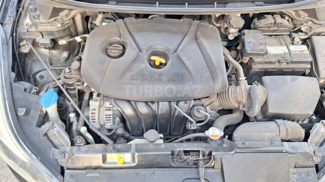 Hyundai Elantra 2015, 158,000 km - 1.8 l - Şəmkir