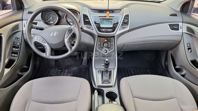 Hyundai Elantra 2015, 158,000 km - 1.8 l - Şəmkir