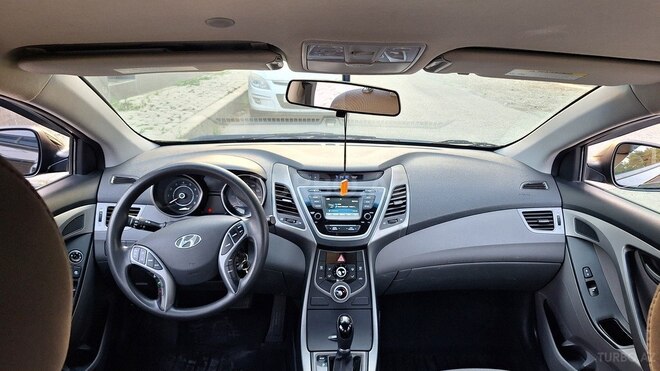 Hyundai Elantra 2015, 158,000 km - 1.8 l - Şəmkir