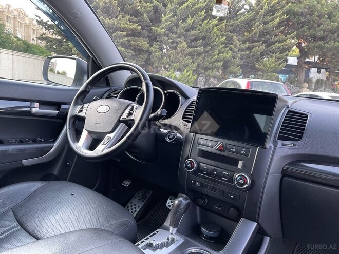 Kia Sorento 2011, 228,000 km - 2.0 l - Bakı