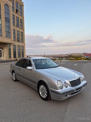 Mercedes E 240 2000, 240,000 km - 2.4 l - Bakı
