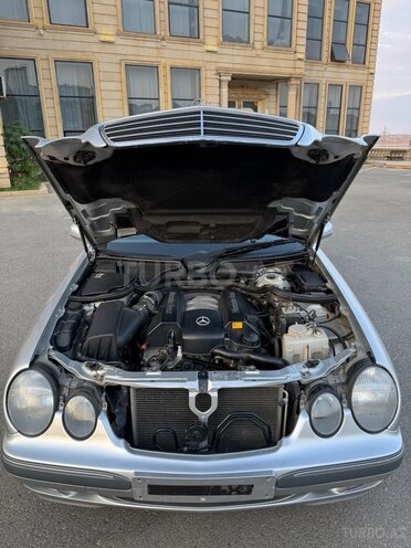 Mercedes E 240 2000, 240,000 km - 2.4 l - Bakı