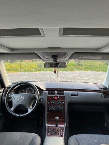 Mercedes E 240 2000, 240,000 km - 2.4 l - Bakı