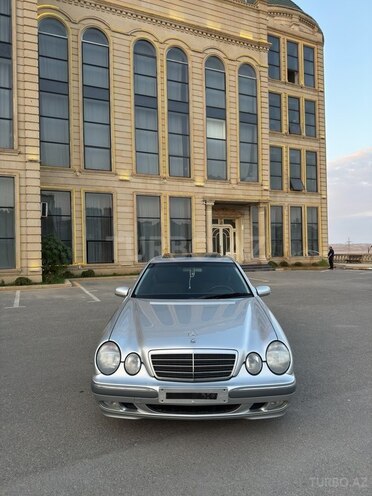 Mercedes E 240 2000, 240,000 km - 2.4 l - Bakı