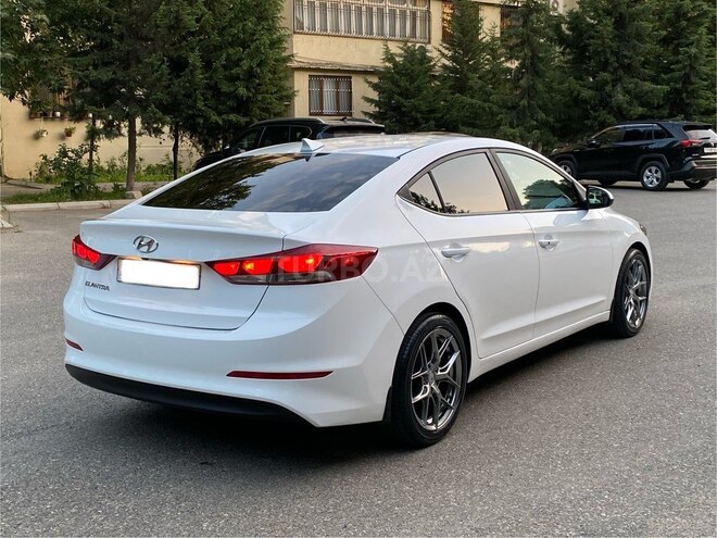 Hyundai Elantra 2016, 98,767 km - 2.0 л - Bakı