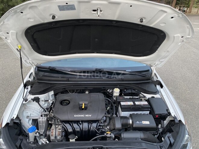 Hyundai Elantra 2016, 98,767 km - 2.0 л - Bakı
