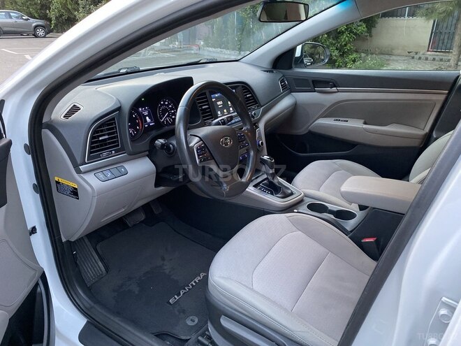 Hyundai Elantra 2016, 98,767 km - 2.0 л - Bakı
