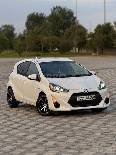 Toyota Prius C 2016, 89,500 km - 1.5 l - Bakı