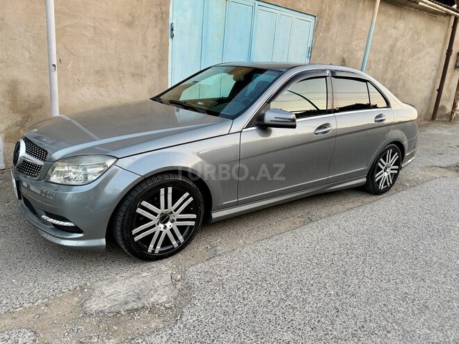 Mercedes C 250 4MATIC 2011, 320,000 km - 2.5 l - Bakı
