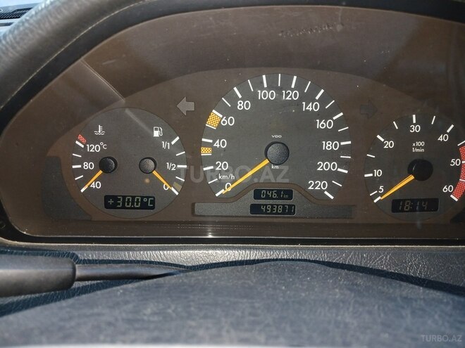 Mercedes C 220 1999, 493,871 km - 2.2 л - Bakı