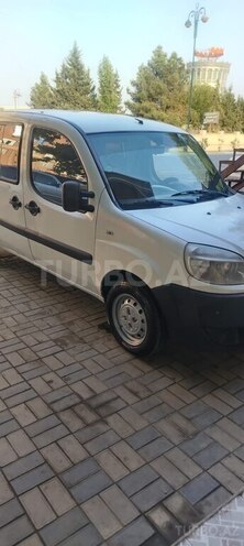 Fiat Doblo 2010, 373,650 km - 1.3 l - İmişli