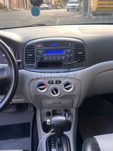 Hyundai Accent 2010, 260,000 km - 1.5 л - Bakı