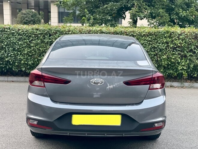 Hyundai Elantra 2018, 50,000 km - 2.0 l - Bakı