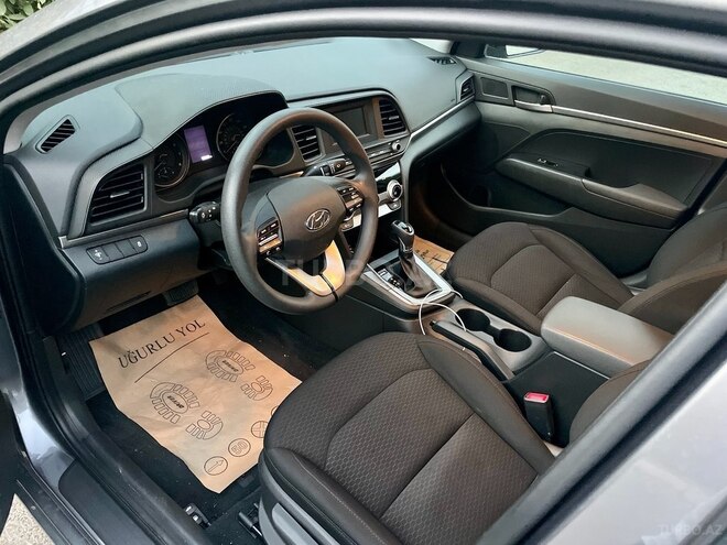 Hyundai Elantra 2018, 50,000 km - 2.0 l - Bakı