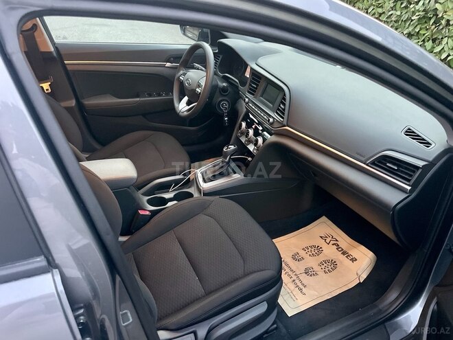 Hyundai Elantra 2018, 50,000 km - 2.0 l - Bakı