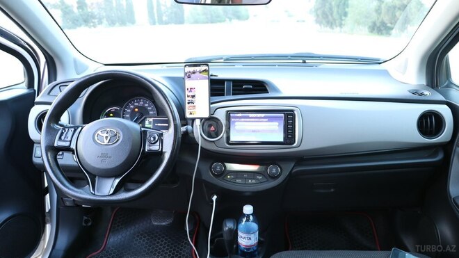 Toyota Vitz 2018, 140,559 km - 1.5 l - Bakı