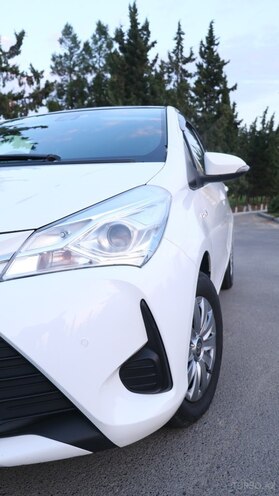 Toyota Vitz 2018, 140,559 km - 1.5 l - Bakı