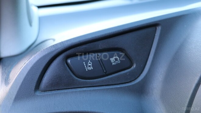Toyota Vitz 2018, 140,559 km - 1.5 l - Bakı