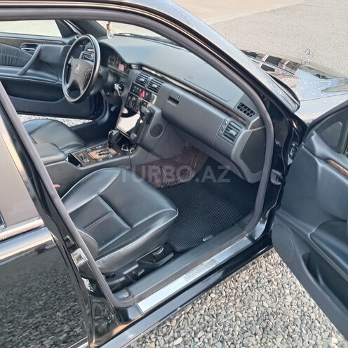 Mercedes E 220 2000, 398,000 km - 2.2 l - Lənkəran