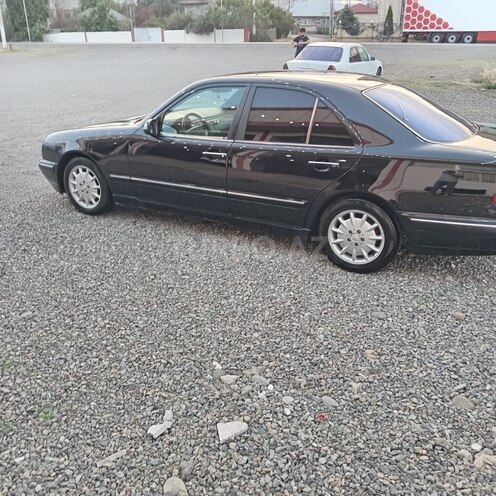 Mercedes E 220 2000, 398,000 km - 2.2 l - Lənkəran