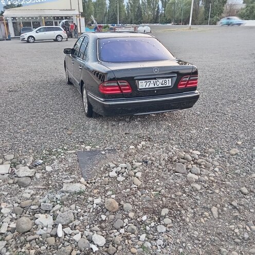 Mercedes E 220 2000, 398,000 km - 2.2 l - Lənkəran