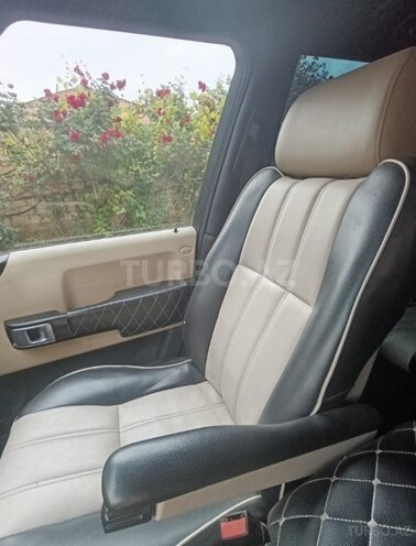 Land Rover Range Rover 2006, 246,500 km - 4.4 l - Bərdə