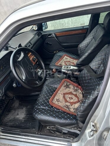 Mercedes E 200 1993, 450,000 km - 2.0 l - Ağdaş