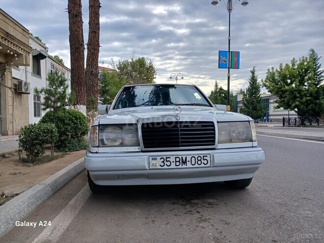 Mercedes E 200 1992, 312,535 km - 2.0 l - Qazax