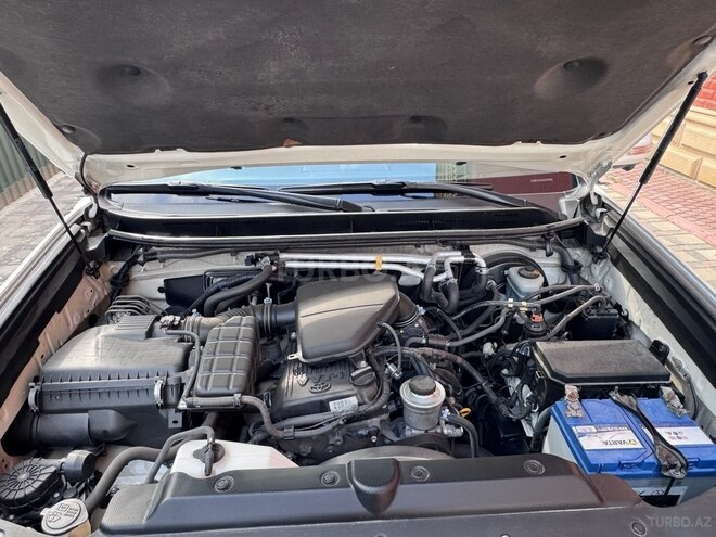 Toyota Land Cruiser Prado 2010, 144,000 km - 2.7 л - Şirvan