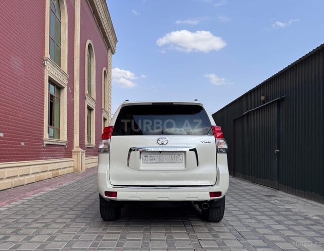 Toyota Land Cruiser Prado 2010, 144,000 km - 2.7 л - Şirvan