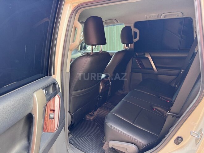 Toyota Land Cruiser Prado 2010, 144,000 km - 2.7 л - Şirvan