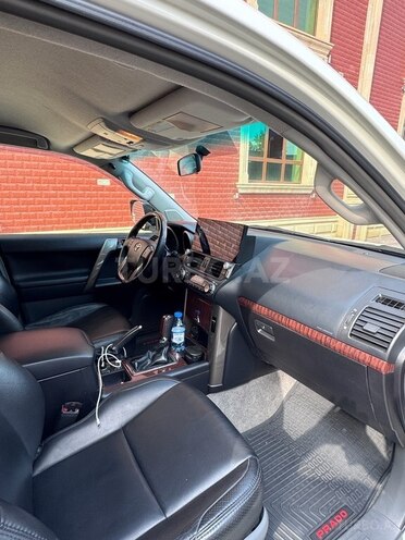 Toyota Land Cruiser Prado 2010, 144,000 km - 2.7 л - Şirvan
