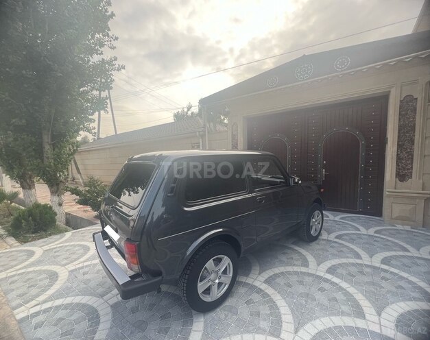 LADA (VAZ) Niva 2021, 17,000 km - 1.7 л - Salyan