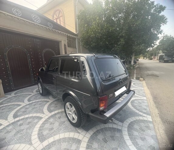 LADA (VAZ) Niva 2021, 17,000 km - 1.7 л - Salyan