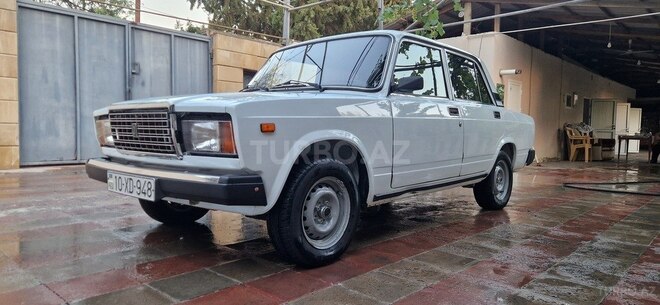 LADA (VAZ) 2107 2005, 102,000 km - 1.6 l - Salyan