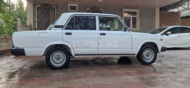 LADA (VAZ) 2107 2005, 102,000 km - 1.6 l - Salyan