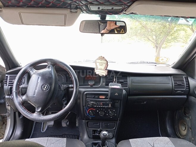 Opel Vectra 1996, 531,000 km - 1.8 l - Kürdəmir